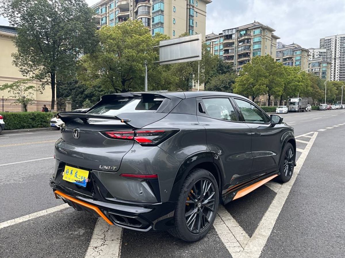 長(zhǎng)安 UNI-T  2023款 第二代 1.5T 尊享型圖片