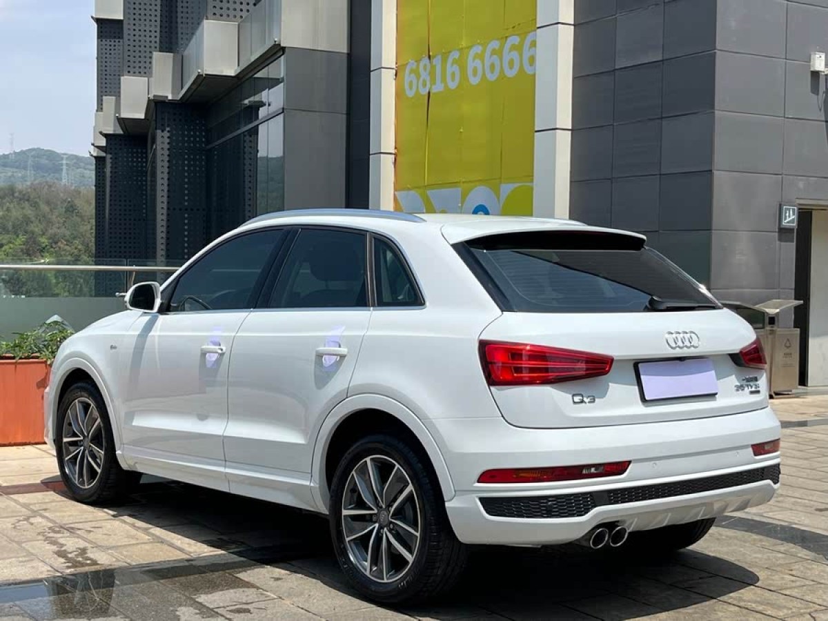 奧迪 奧迪Q3  2018款 30周年年型 35 TFSI quattro 全時四驅(qū)運動型圖片