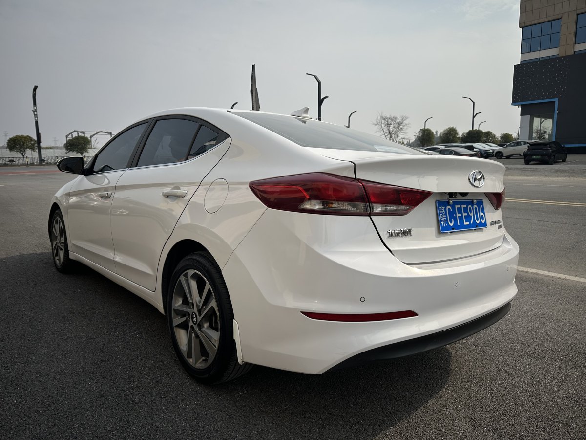 現(xiàn)代 領(lǐng)動(dòng)  2016款 1.6L 自動(dòng)智炫?精英型圖片