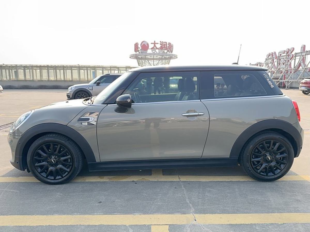 MINI MINI  2019款 1.5T COOPER 經(jīng)典派圖片