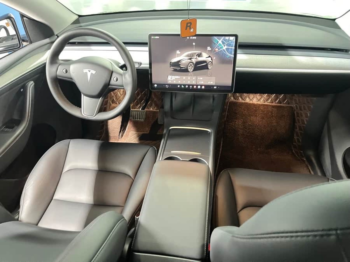 特斯拉 Model Y  2023款 后輪驅(qū)動版圖片