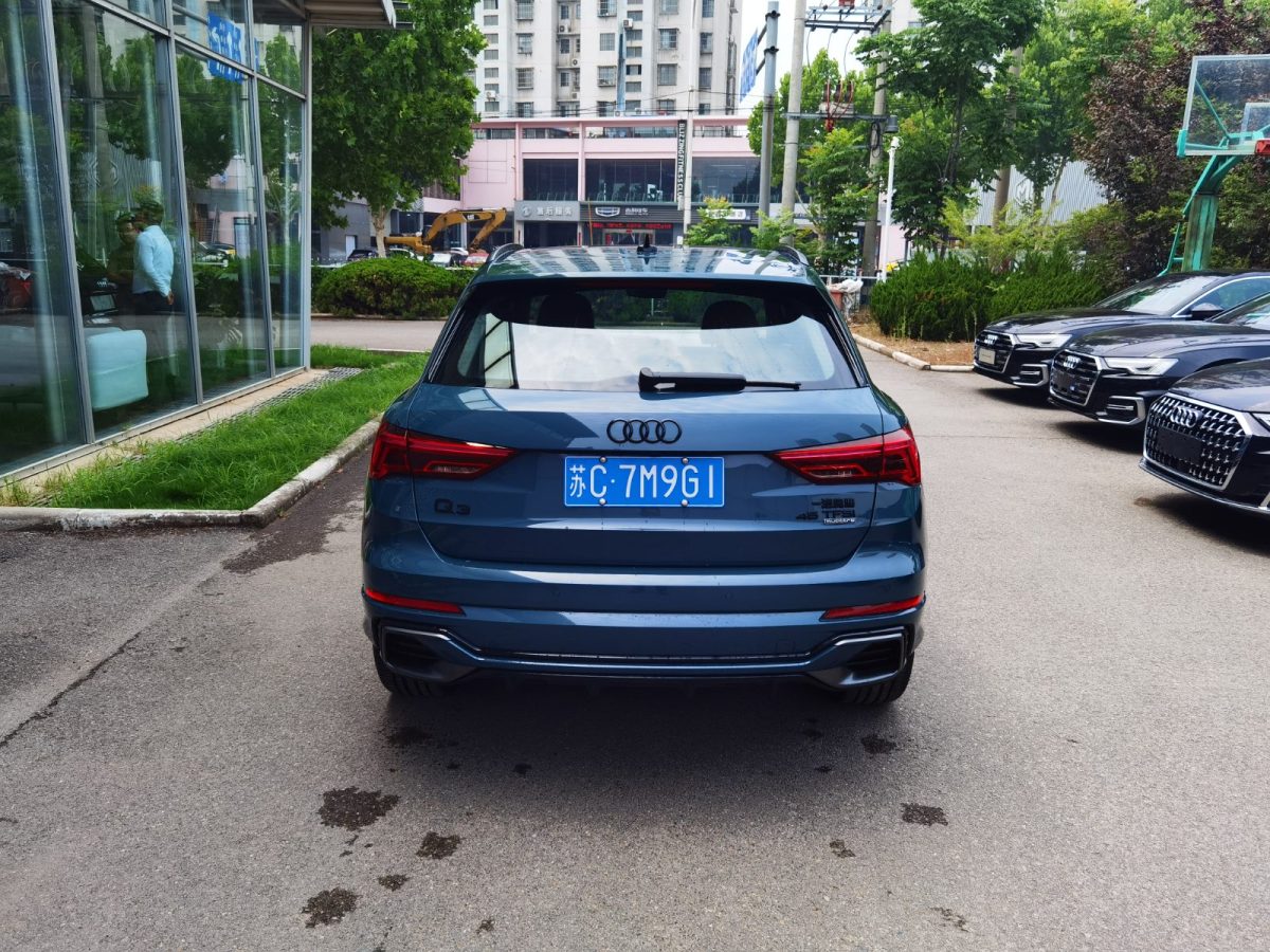 奧迪 奧迪Q3  2023款 改款 45 TFSI quattro 時尚動感型圖片