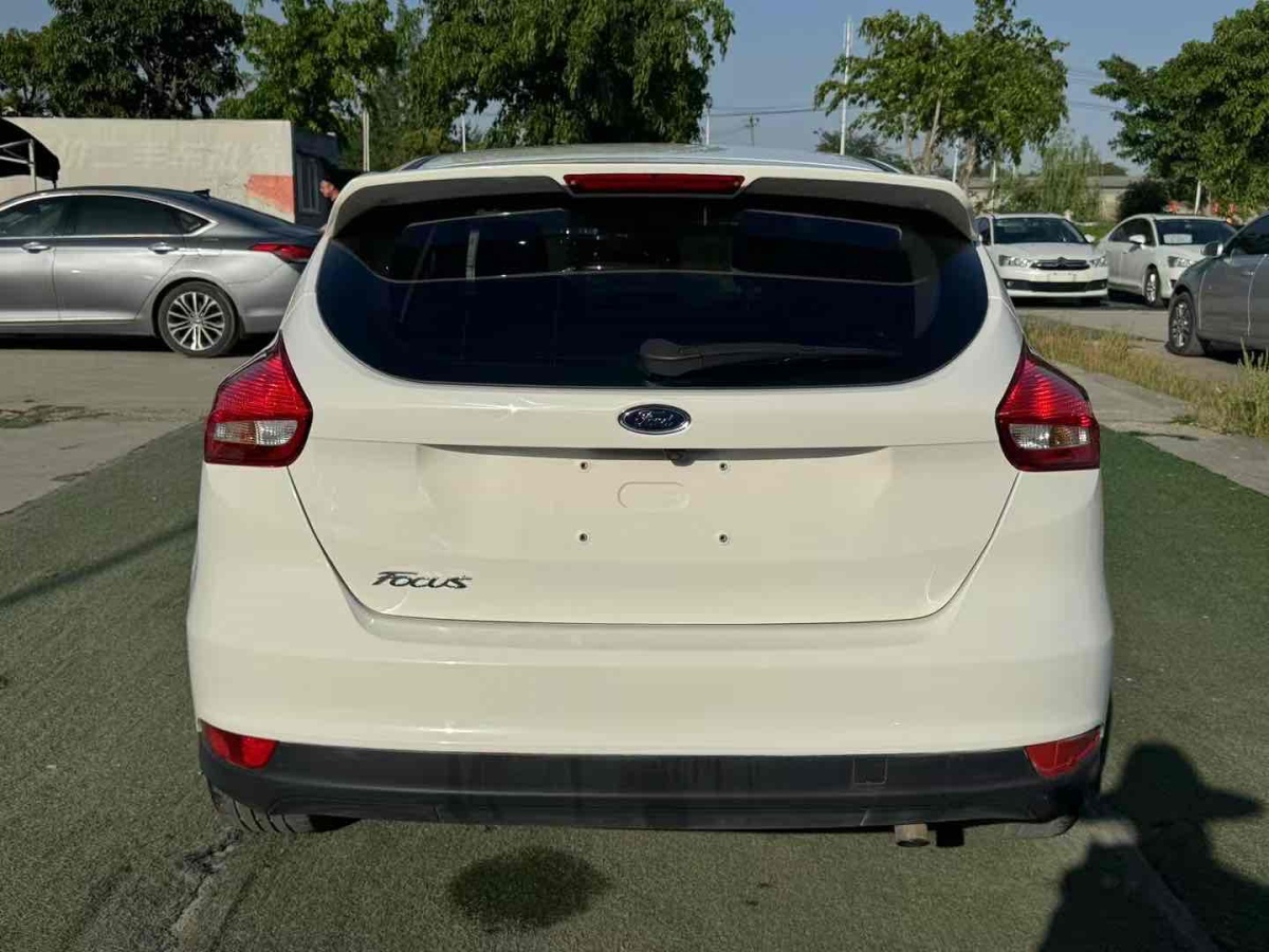 福特 ?？怂? 2017款 兩廂 1.6L 手動舒適型智行版圖片
