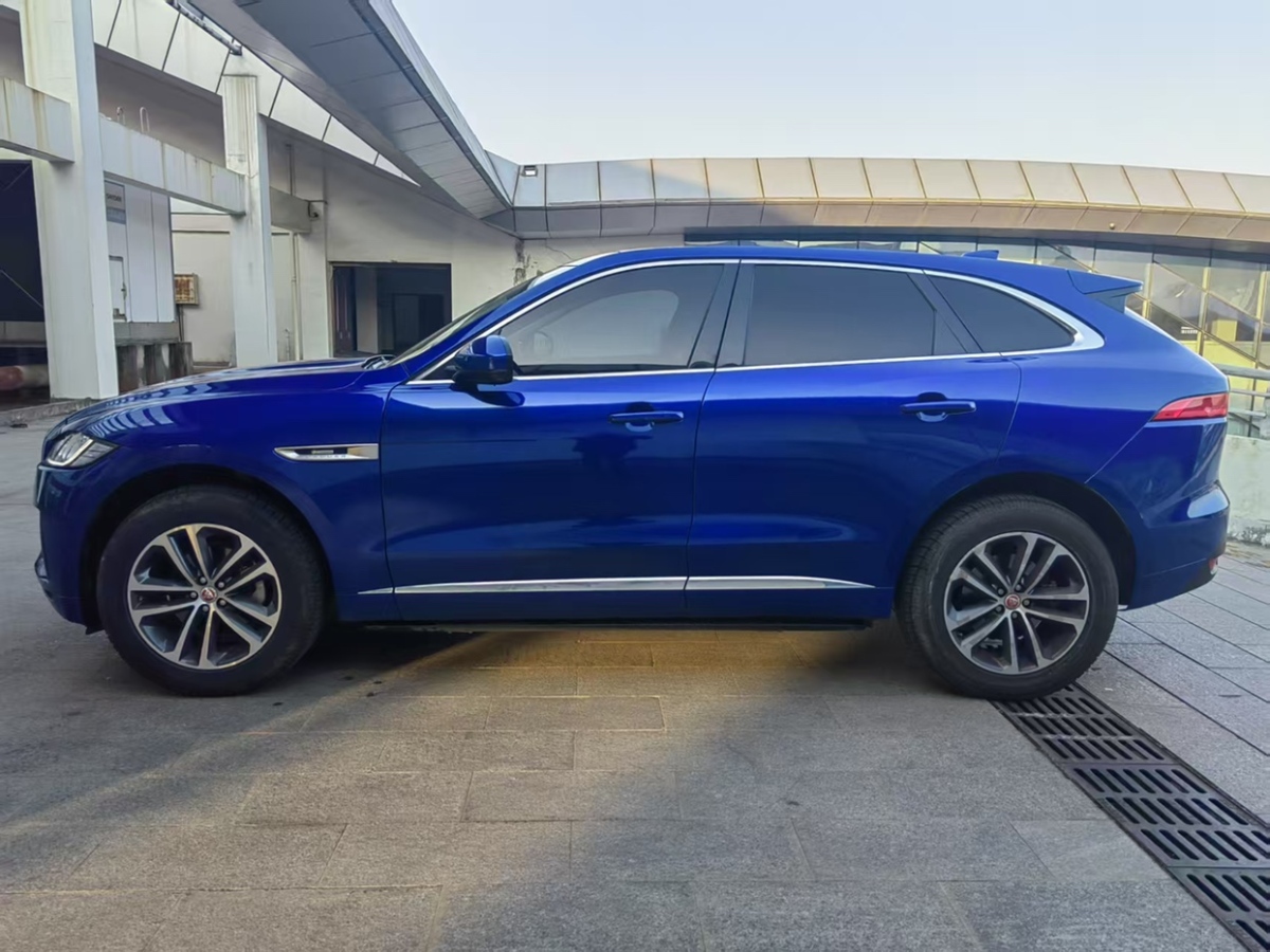 捷豹 F-PACE  2018款 改款 2.0T 四驅(qū)R-Sport運(yùn)動(dòng)版圖片