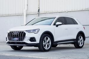 奧迪Q3 奧迪  35 TFSI 時尚致雅型