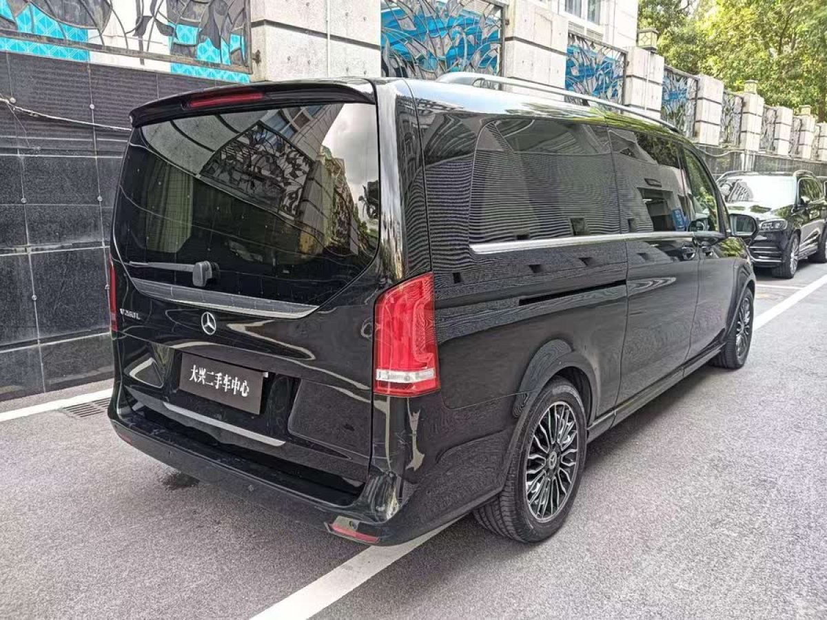 奔馳 V級  2018款 V 260 L 尊貴加長版 國VI圖片