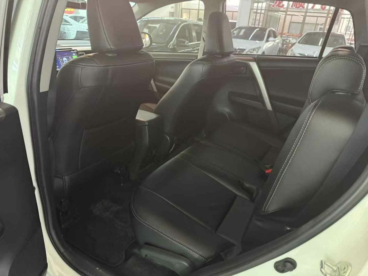 豐田 RAV4榮放  2019款  2.0L CVT兩驅(qū)智尚版 國VI圖片
