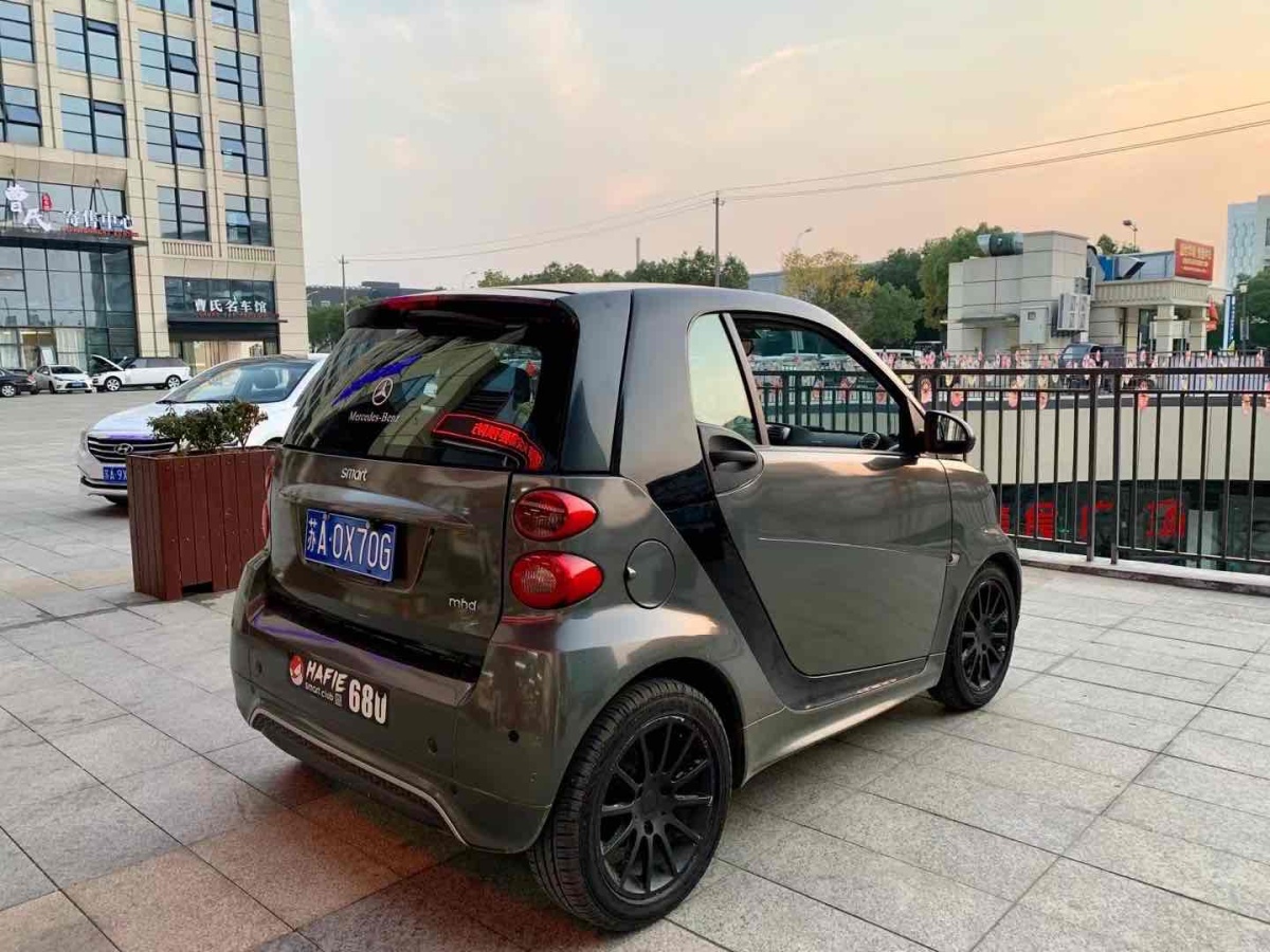 2013年11月smart fortwo  2014款 1.0T 硬頂BoConcept特別版