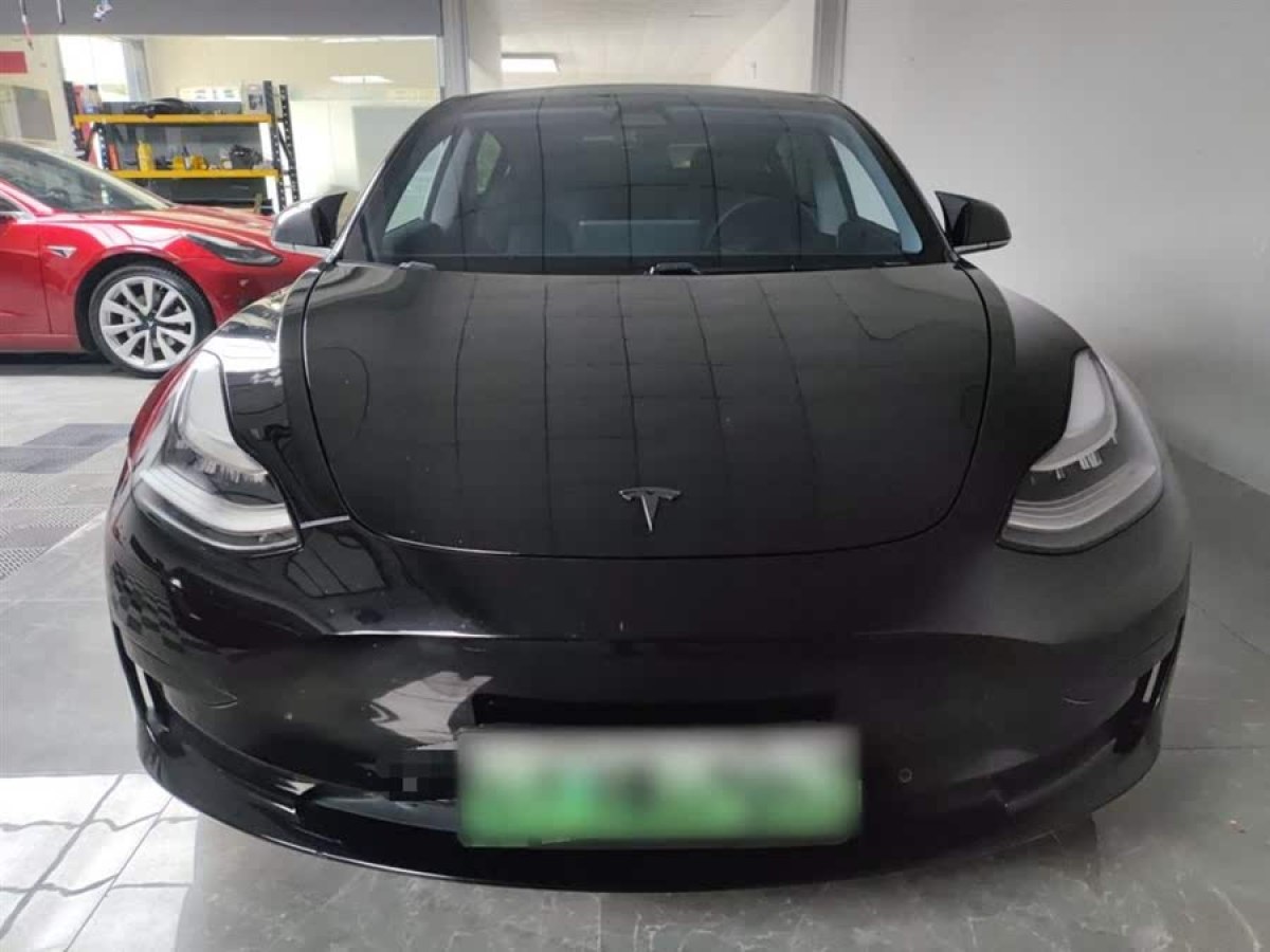 特斯拉 Model 3  2020款 改款 標(biāo)準(zhǔn)續(xù)航后驅(qū)升級版圖片