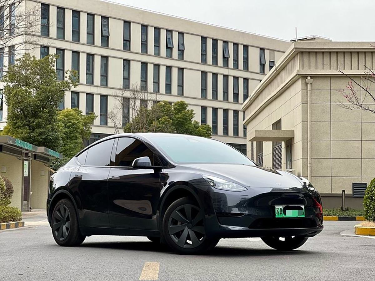 特斯拉 Model 3  2023款 煥新版 后輪驅(qū)動(dòng)圖片