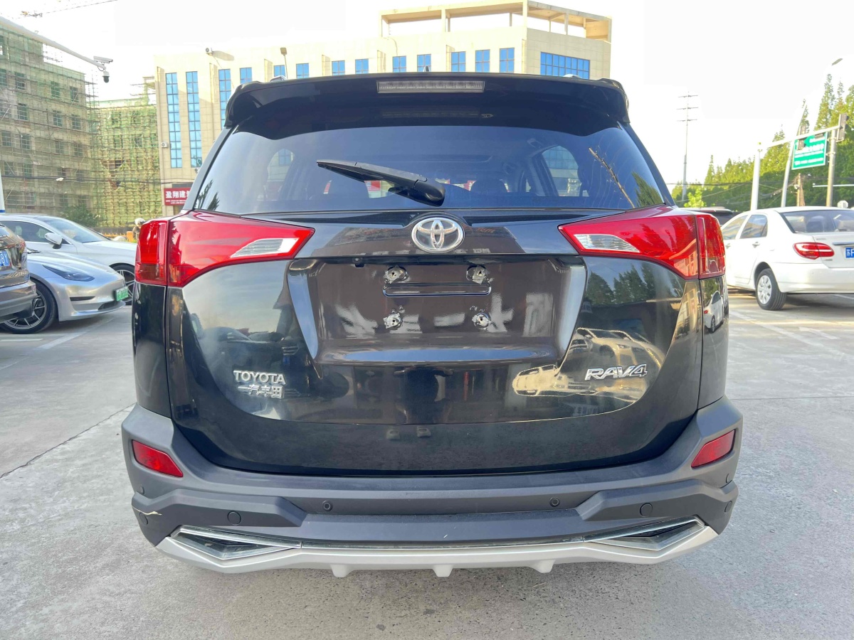 丰田 RAV4  2018款 荣放 2.0L CVT两驱风尚版图片