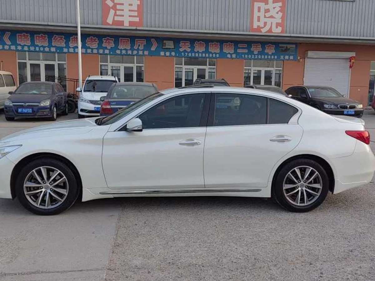 英菲尼迪 Q50L  2016款 2.0T 豪華版圖片