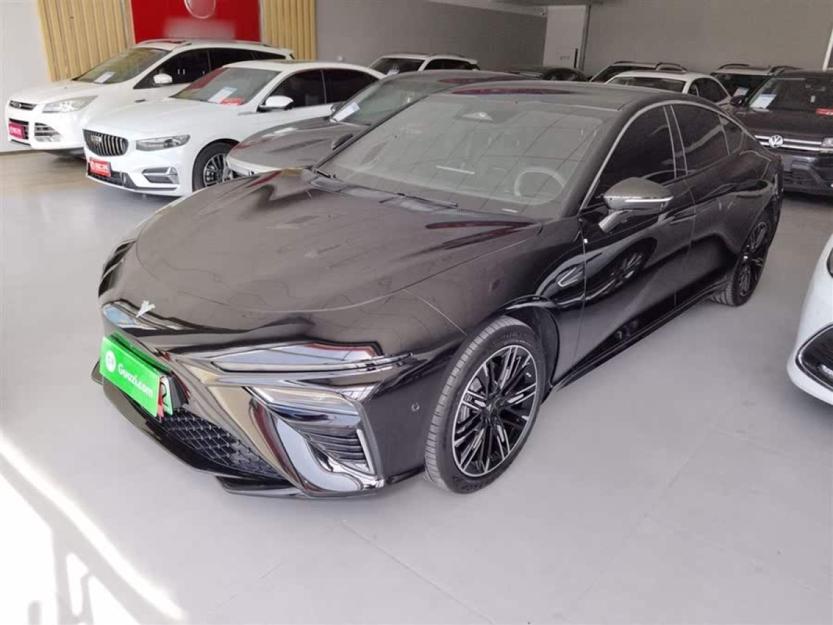 哪吒 哪吒S  2023款 純電 520km 后驅(qū)版圖片