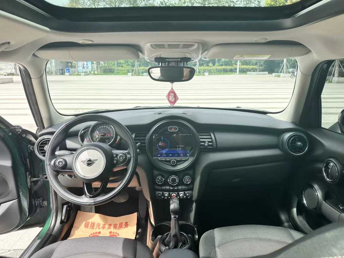 MINI MINI  2016款 1.2T ONE 先鋒派 五門版圖片