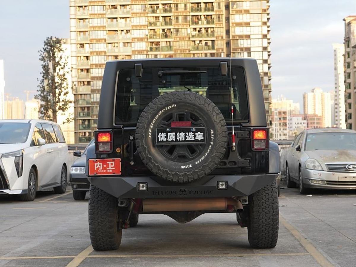 Jeep 牧馬人  2013款 3.6L Sahara 兩門版圖片