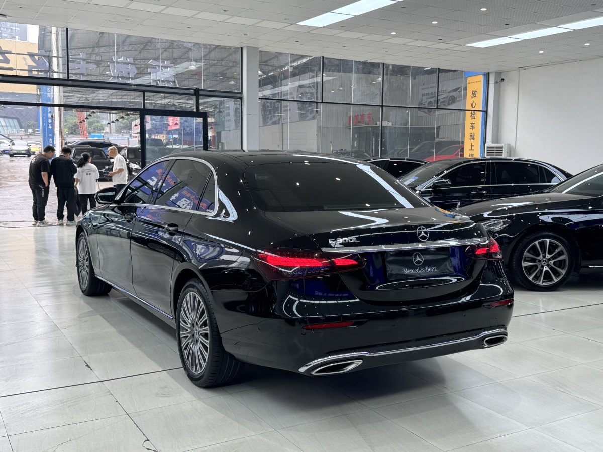 2022年1月奔馳 奔馳E級(jí)  2022款 改款 E 300 L 豪華型