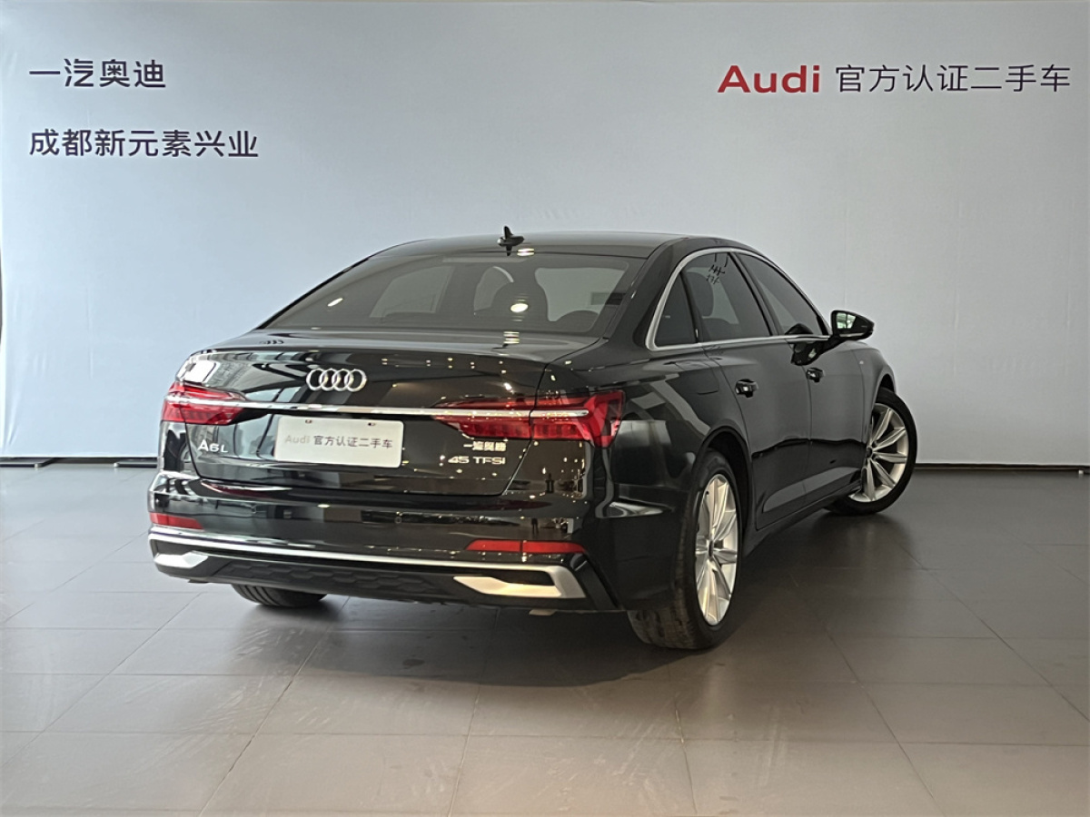 奧迪 奧迪A6L  2024款 45 TFSI 臻選動感型圖片