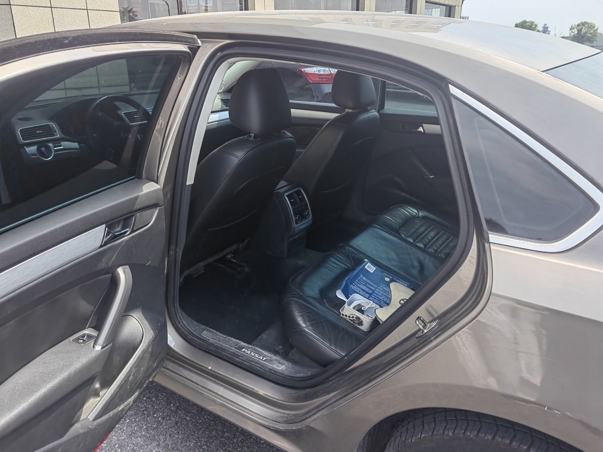 大眾 帕薩特  2014款 1.8TSI DSG御尊版圖片