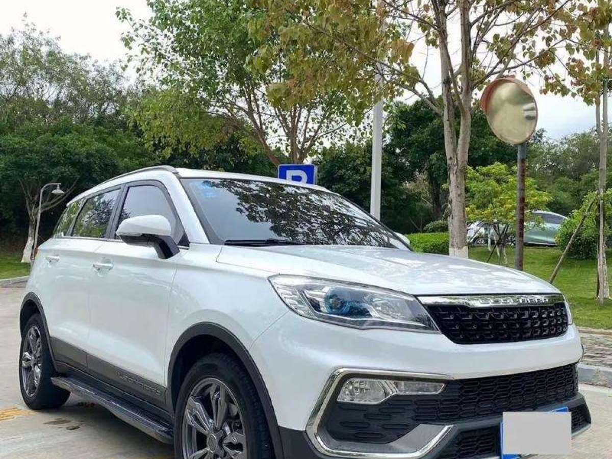 獵豹 獵豹CS9  2017款 1.5L CVT風(fēng)尚型圖片