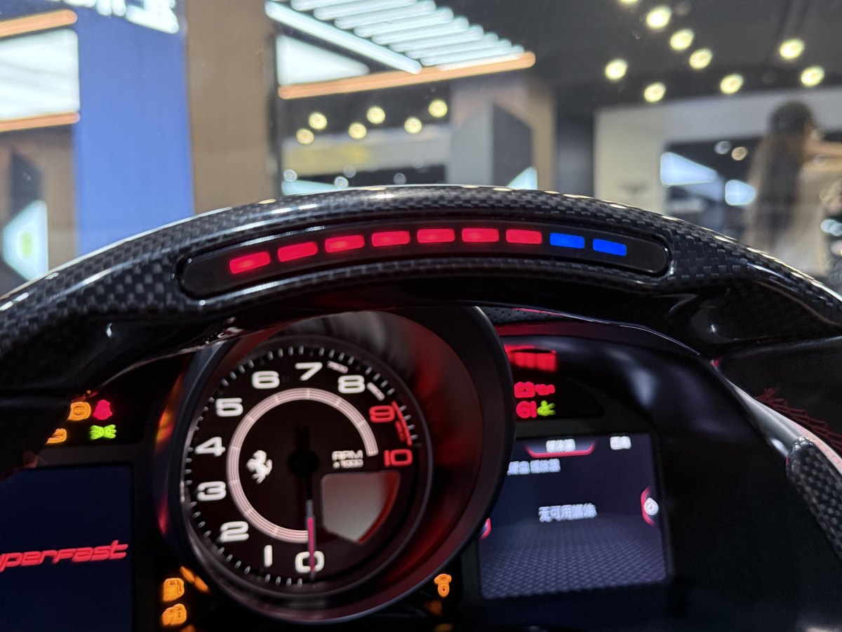 法拉利 812 Superfast  2017款 6.5L 標(biāo)準(zhǔn)型圖片