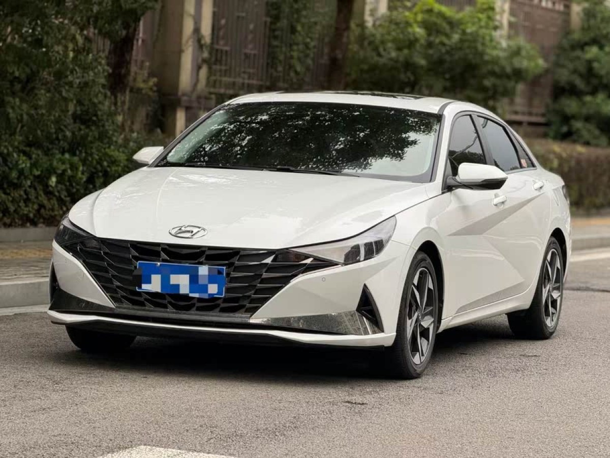 2022年10月現代 伊蘭特  2022款 1.5L CVT LUX尊貴版