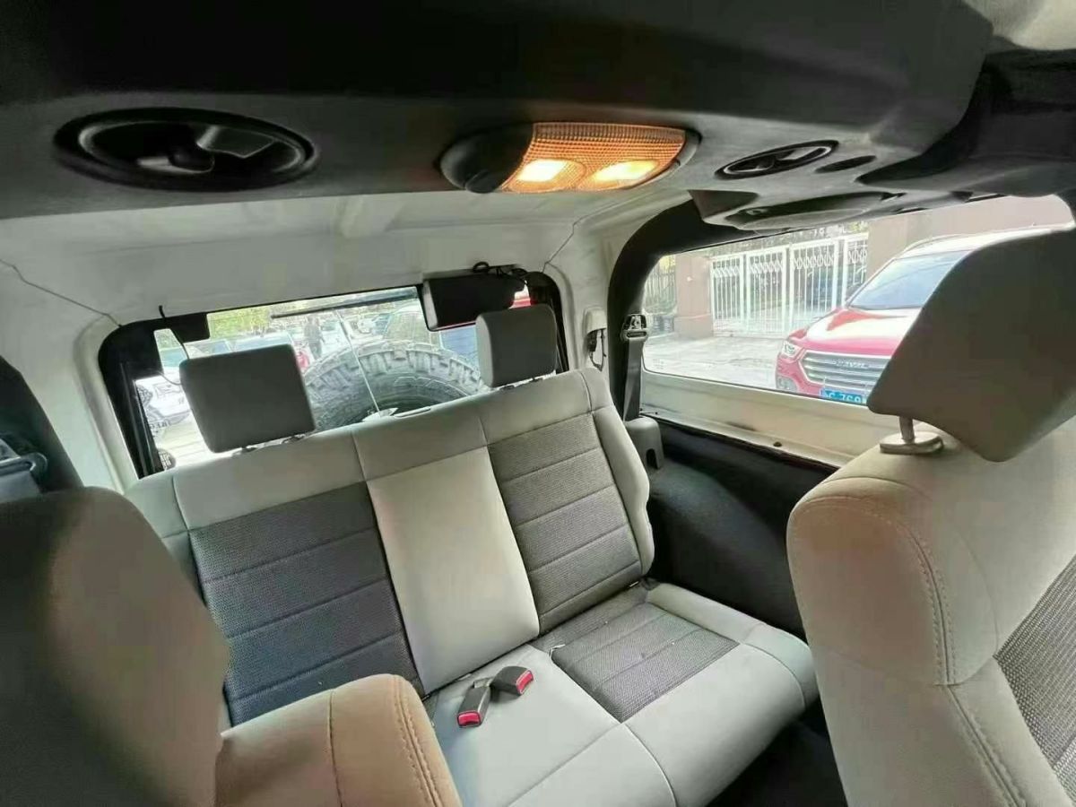 Jeep 牧馬人  2010款 3.8L Rubicon 兩門版圖片