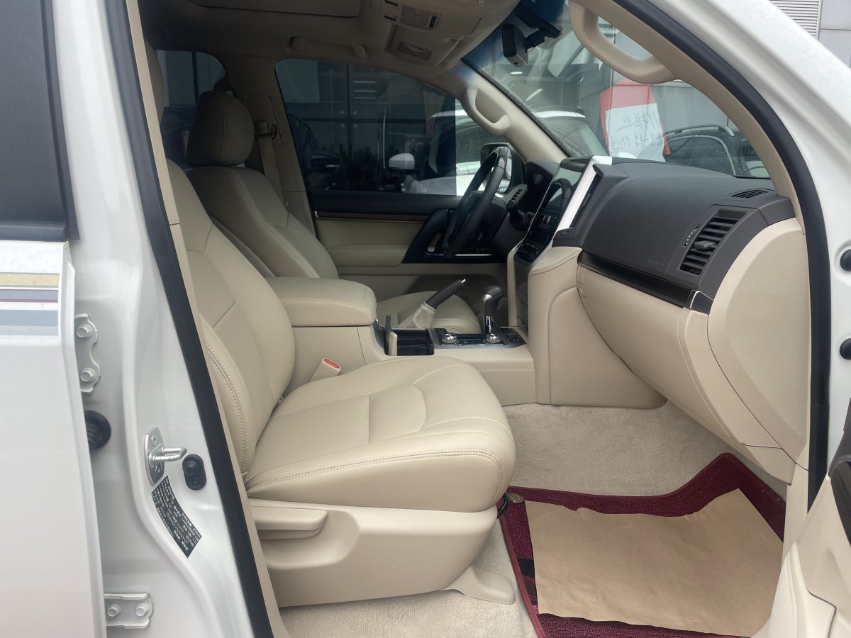 豐田 蘭德酷路澤  2018款 5.7L VX-R 12氣 底升(中東版)圖片