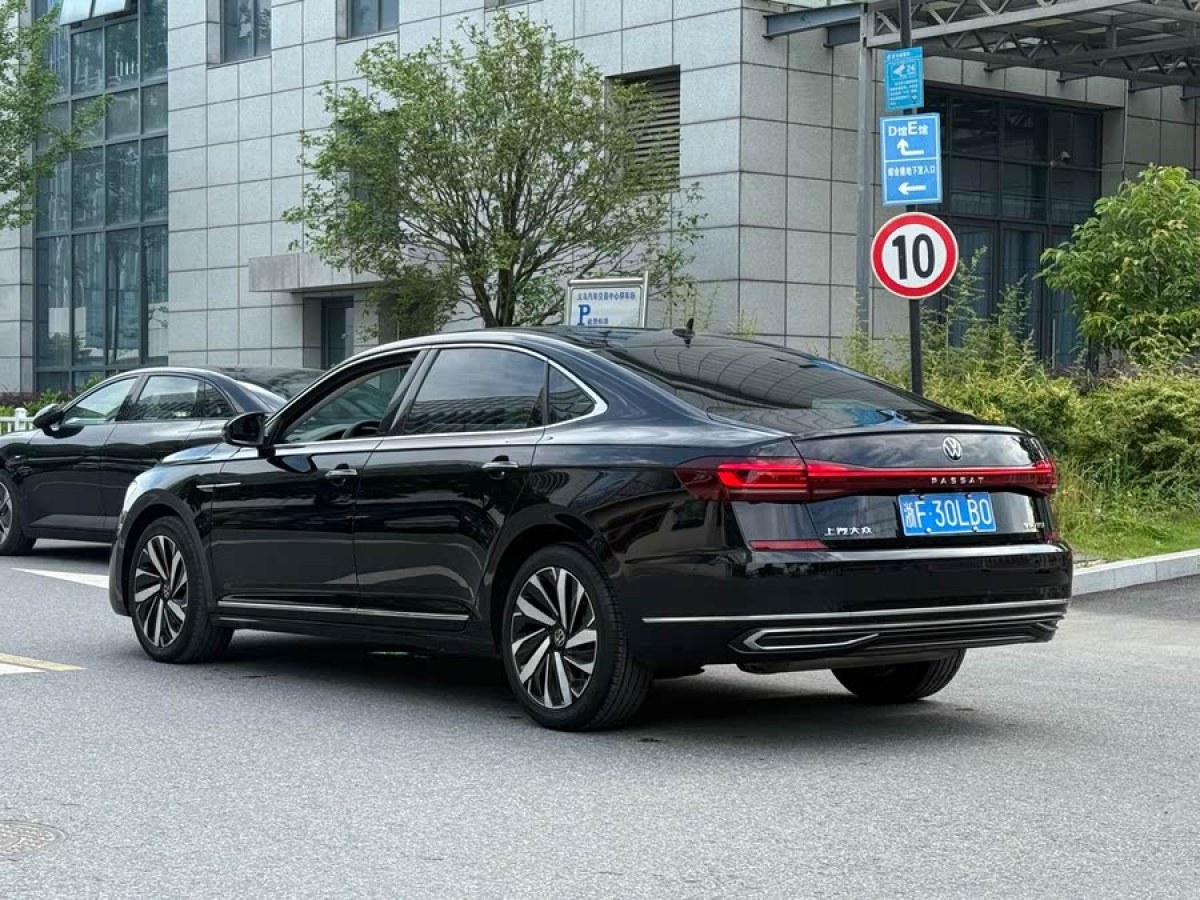 大眾 帕薩特  2022款 330TSI 星空豪華版圖片
