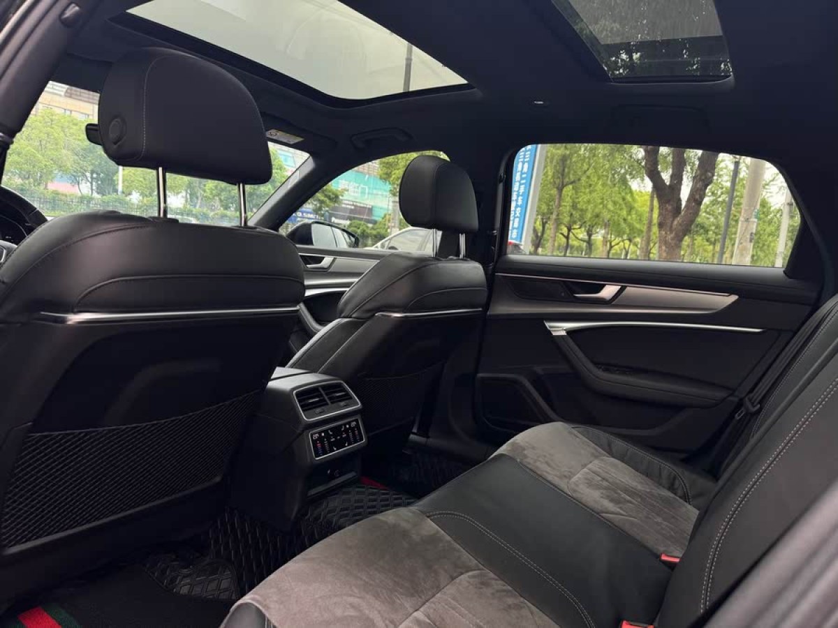 奧迪 奧迪A6L  2022款 45 TFSI quattro 尊享動(dòng)感型圖片