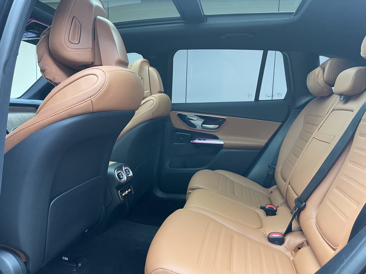 奔馳 奔馳GLC  2024款 改款 GLC 300 L 4MATIC 動感型 5座圖片