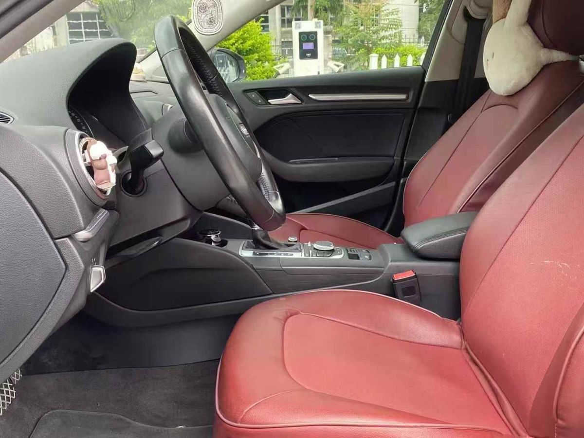 奧迪 奧迪A3  2015款 A3 1.4TFSI 35TFSI 百萬(wàn)紀(jì)念智領(lǐng)型圖片