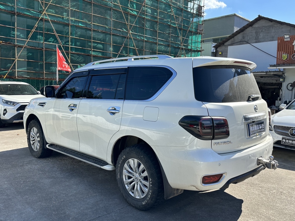 日產(chǎn) 途樂  2018款 4.0L 旗艦型圖片