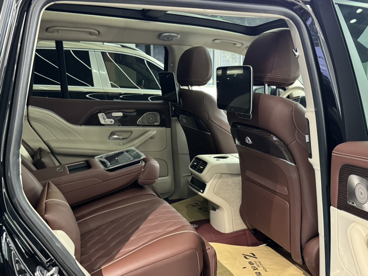 奔馳 奔馳GLS  2024款 GLS 450 4MATIC 豪華型圖片