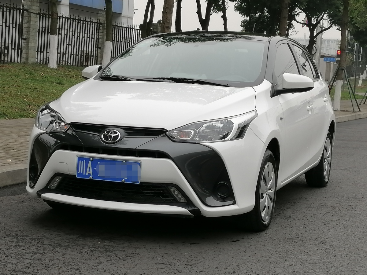 豐田 yaris l 致炫 2017款 1.5e cvt勁速升級版圖片