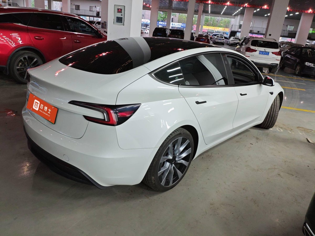 特斯拉 Model 3  2023款 煥新版 后輪驅(qū)動(dòng)圖片