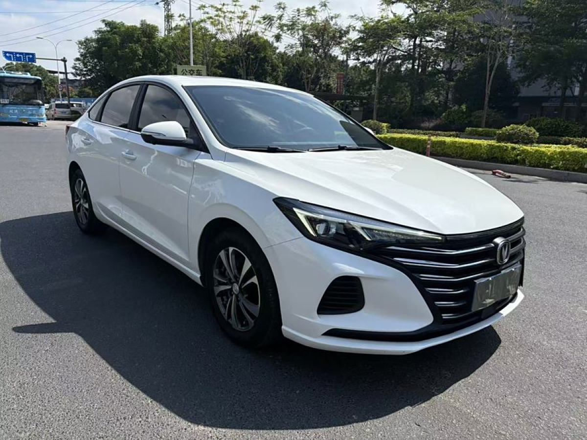 長(zhǎng)安 逸動(dòng)  2021款 PLUS 藍(lán)鯨NE 1.4T GDI DCT尊貴型圖片