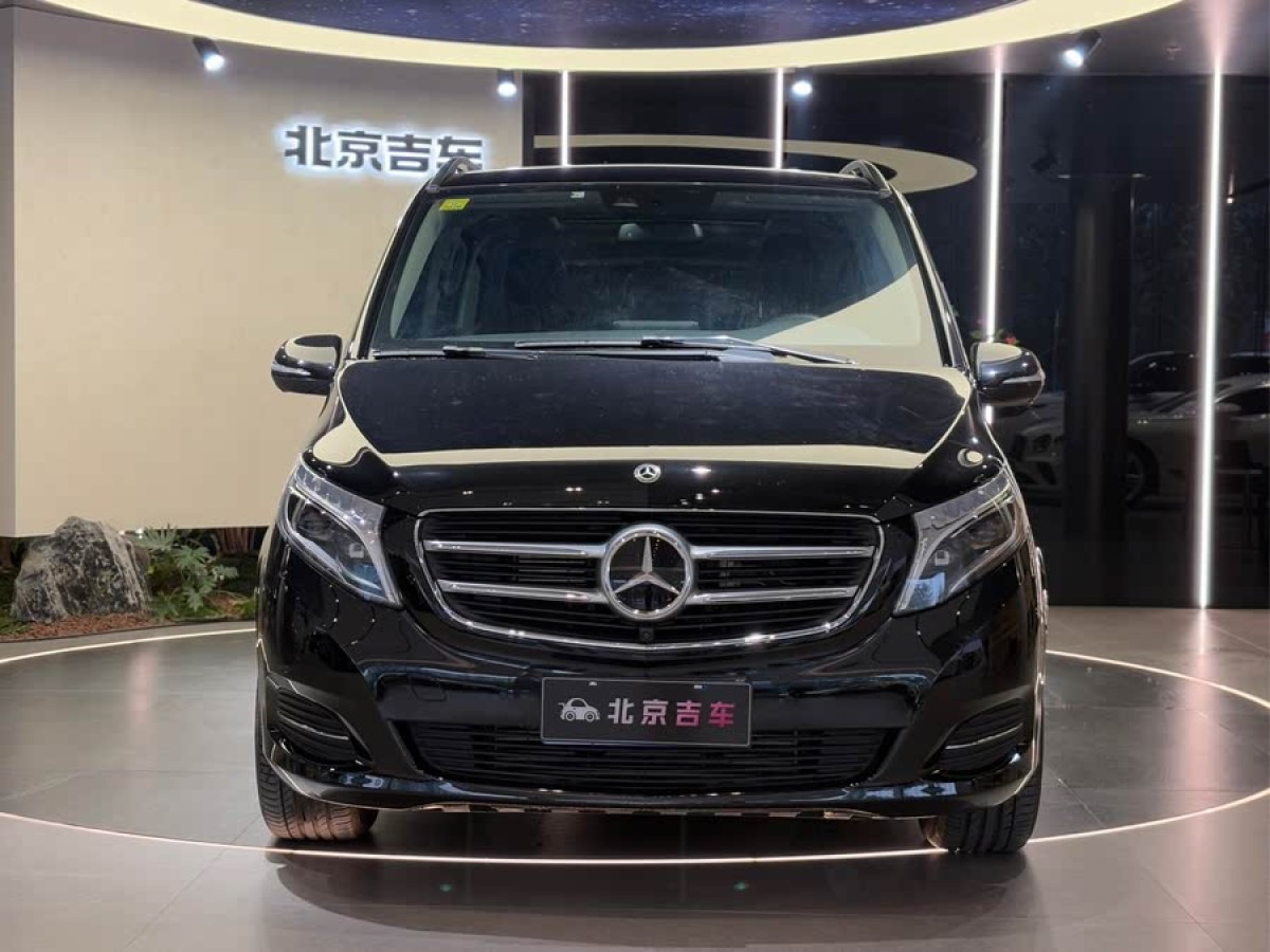 奔馳 V級  2018款 V 260 L 尊貴加長版 國VI圖片