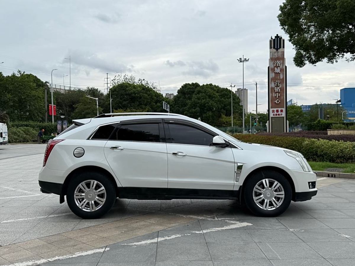 凱迪拉克 SRX  2013款 3.0L 精英型圖片