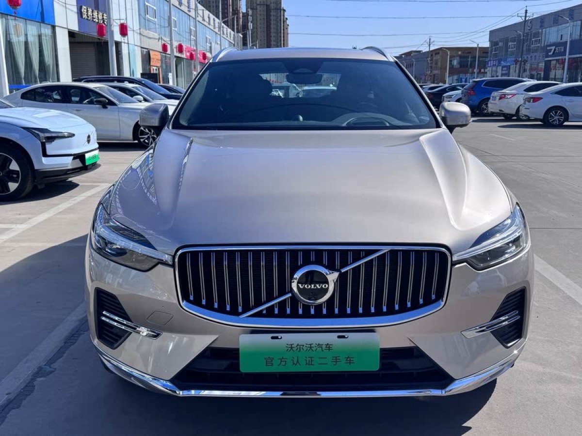 沃爾沃 XC60新能源  2024款 T8 插電混動(dòng) 長(zhǎng)續(xù)航四驅(qū)智雅豪華版圖片