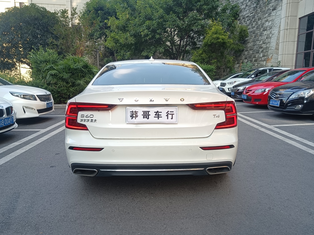 沃爾沃 S60  2017款 L 2.0T T4 智遠(yuǎn)版圖片