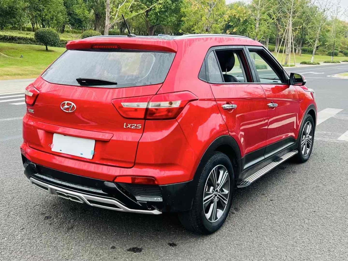 現(xiàn)代 ix25  2015款 1.6L 自動兩驅智能型GLS圖片