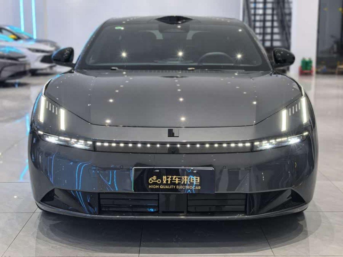 領(lǐng)克 領(lǐng)克Z10  2025款 95kWh 702km四驅(qū)智駕Ultra圖片