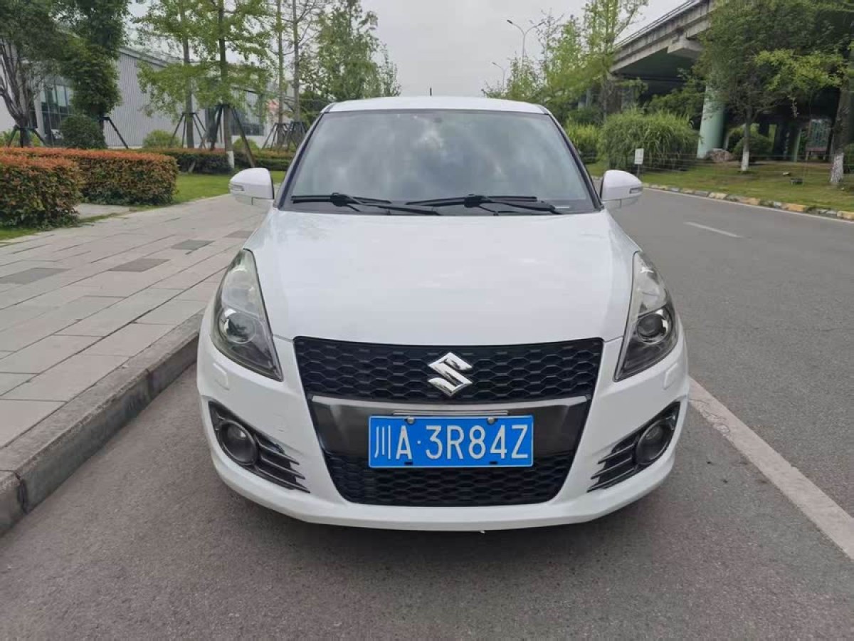 鈴木 速翼特  2014款 1.6L CVT兩驅(qū)豪華版圖片