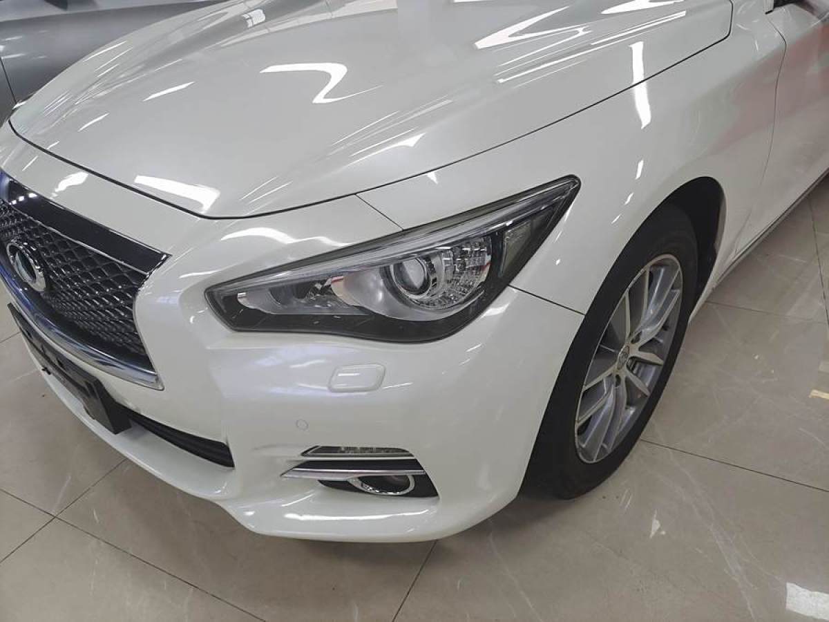 英菲尼迪 Q50L  2016款 2.0T 悅享版圖片