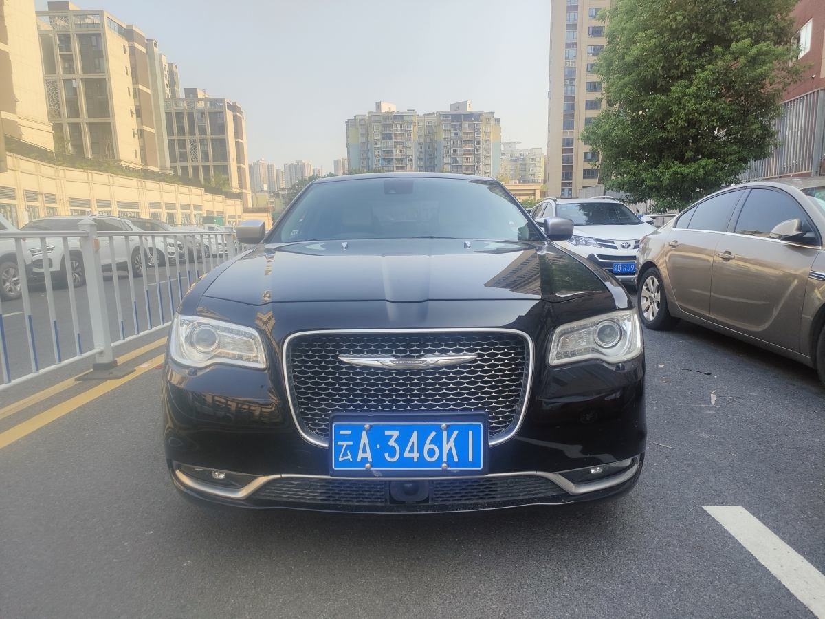 克萊斯勒 300C  2014款 3.0L 卓越版圖片