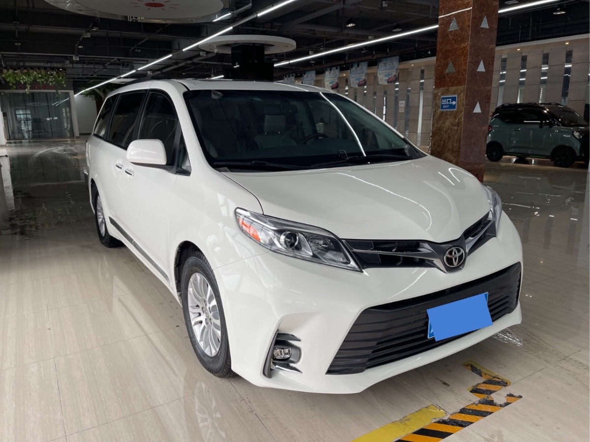 丰田 塞纳 2011款 3.5l 两驱自动型图片