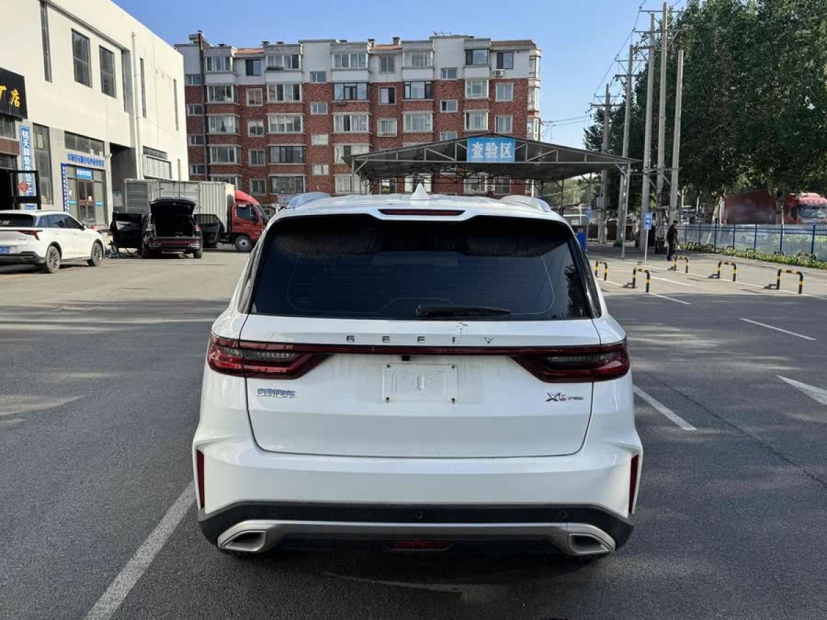 吉利 遠(yuǎn)景X6  2021款 PRO 1.4T 自動(dòng)尊貴型圖片
