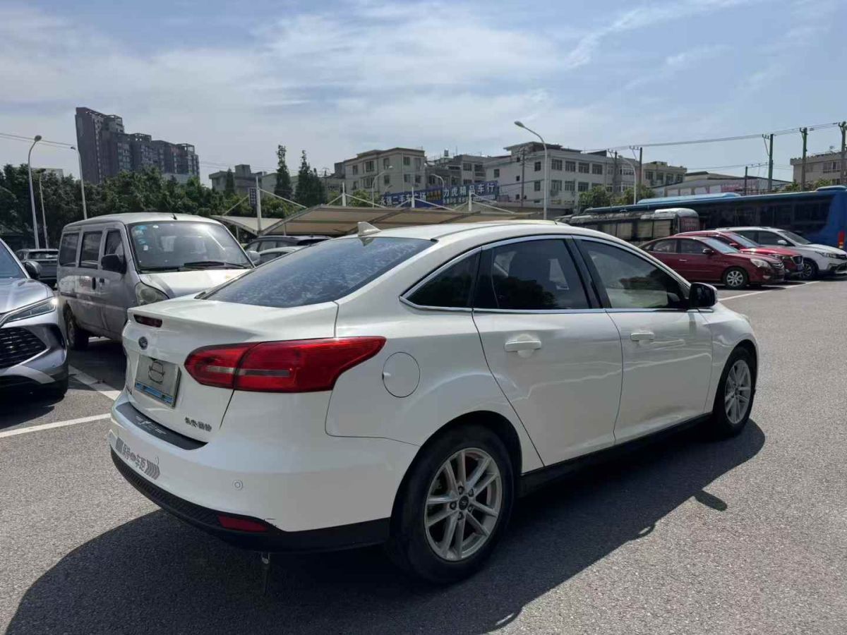 福特 ?？怂? 2017款 三廂 1.6L 手動(dòng)舒適型智行版圖片