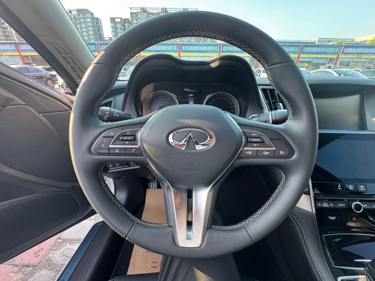 英菲尼迪 Q50L  2018款 2.0T 進(jìn)享版 國(guó)VI圖片