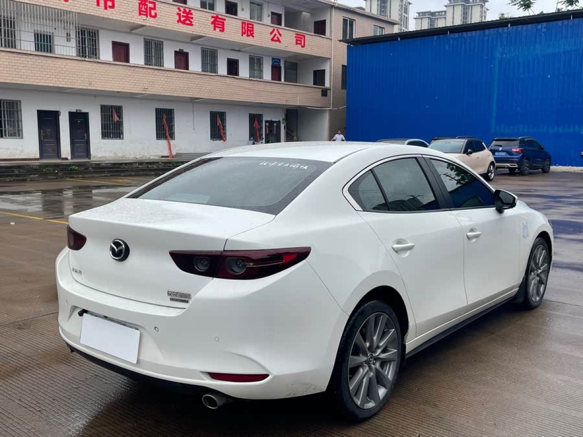 馬自達(dá) 馬自達(dá)3 Axela昂克賽拉  2021款 2.0L 自動(dòng)質(zhì)擎版圖片